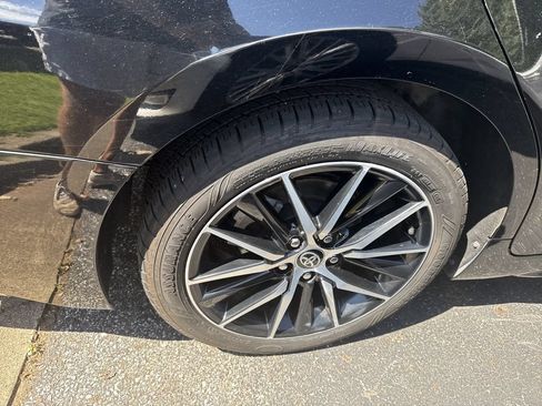 Used 2021 Toyota Camry SE FWD image 18