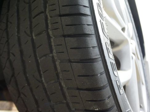 Used 2014 Nissan Sentra SR w/ SR Driver Package image 40