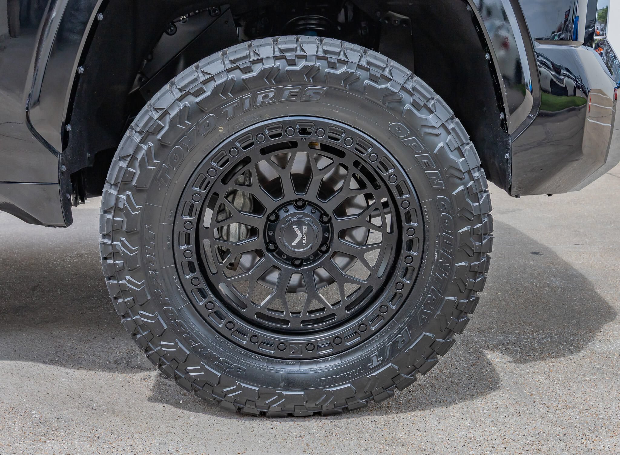 Used 2023 Toyota Tundra 1794 Edition w/ TRD Off-Road Package AWD/4WD image 12