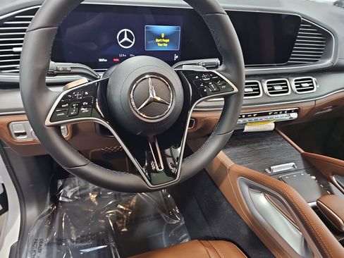 New 2026 Mercedes-Benz GLE 450e 4MATIC image 17