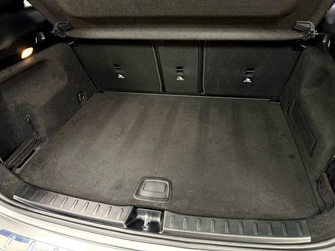 Used 2021 Mercedes-Benz GLA 250 4MATIC w/ Premium Package image 37