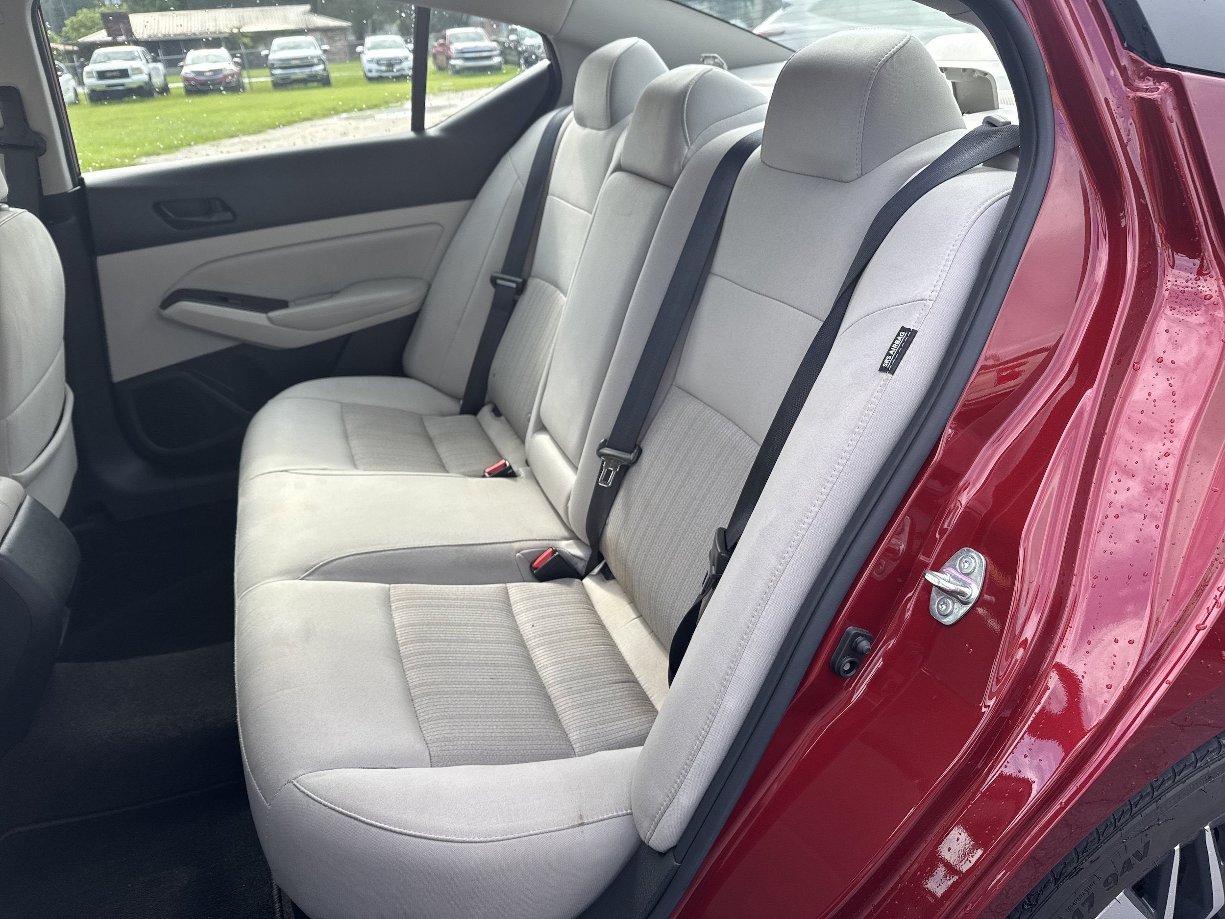 Used 2025 Nissan Altima 2.5 SV FWD image 21