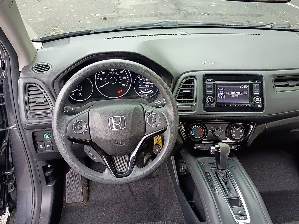Used 2016 Honda HR-V LX image 12