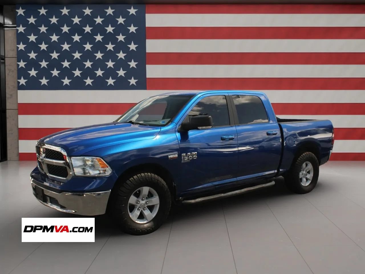 Used 2019 RAM 1500 Classic SLT w/ Luxury Group AWD/4WD image 1