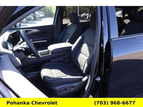 New 2026 Chevrolet Traverse LT w/ Driver Confidence Package image 23