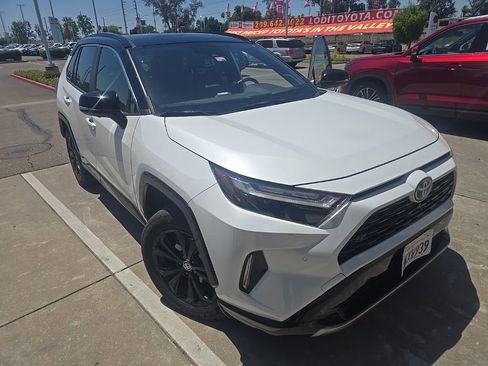Used 2023 Toyota RAV4 XSE AWD/4WD image 11