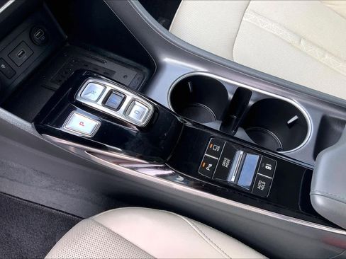 Used 2020 Hyundai Sonata Limited FWD image 17