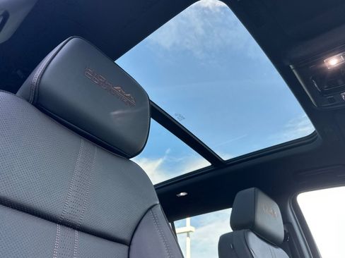 New 2026 Chevrolet Tahoe High Country image 20