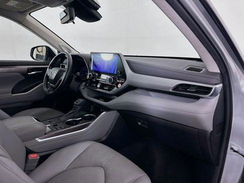Used 2023 Toyota Highlander Platinum image 31