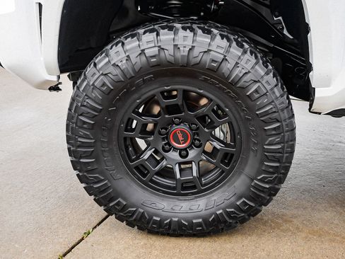 Certified 2025 Toyota Tacoma TRD Sport w/ TRD Sport Upgrade Package image 12