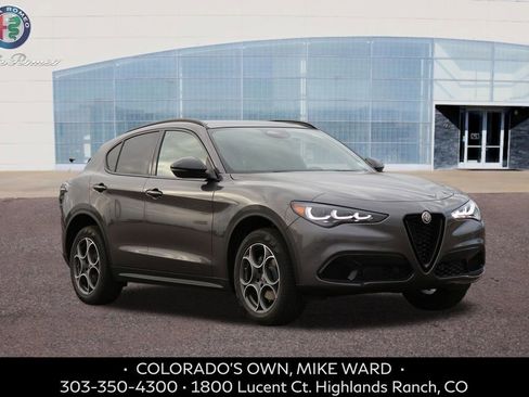 New 2025 Alfa Romeo Stelvio Sprint image 8