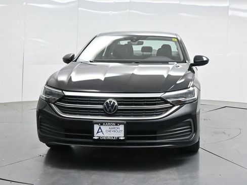 Used 2024 Volkswagen Jetta SE FWD image 38