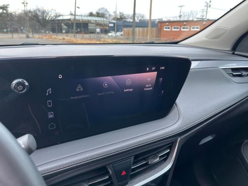 Used 2024 Buick Encore GX Sport Touring image 21