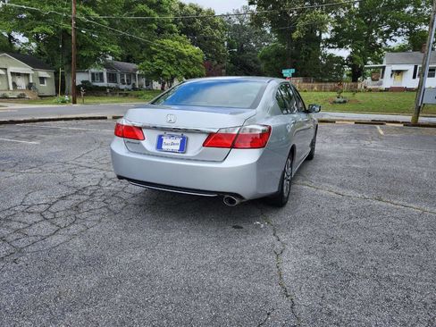 Used 2013 Honda Accord LX image 12