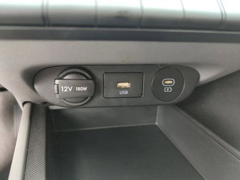 Used 2024 Hyundai Elantra SEL image 35