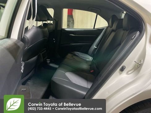 Used 2024 Toyota Camry SE image 23