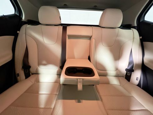 Used 2020 Buick Encore GX Essence w/ Advanced Technology Package image 33