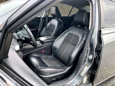 Used 2022 Nissan Altima 2.5 SR image 23