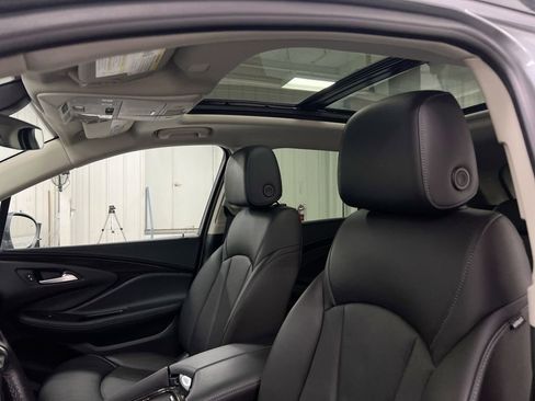 Used 2020 Buick Envision Essence w/ Experience Buick Package image 20
