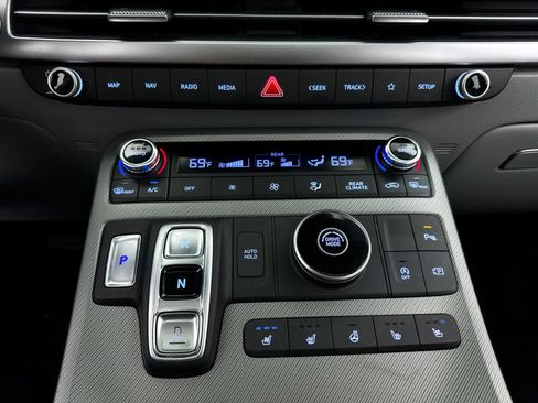 Used 2025 Hyundai Palisade SEL FWD image 28