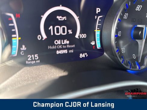 Used 2023 Chrysler Pacifica Touring-L FWD image 24