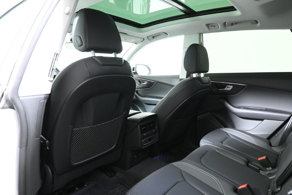 Used 2023 Audi Q8 Premium AWD/4WD image 26
