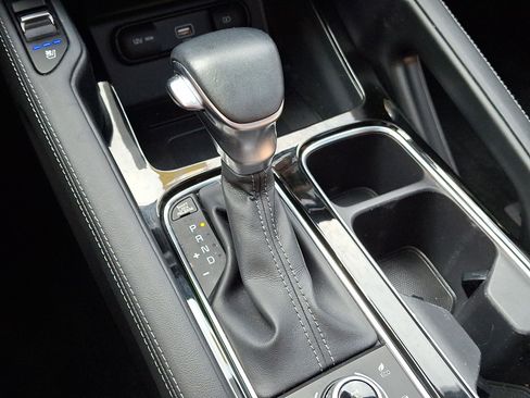 Used 2022 Kia Telluride SX w/ SX Prestige Package AWD/4WD image 15