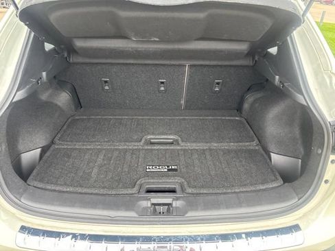 Used 2022 Nissan Rogue Sport SL FWD image 28