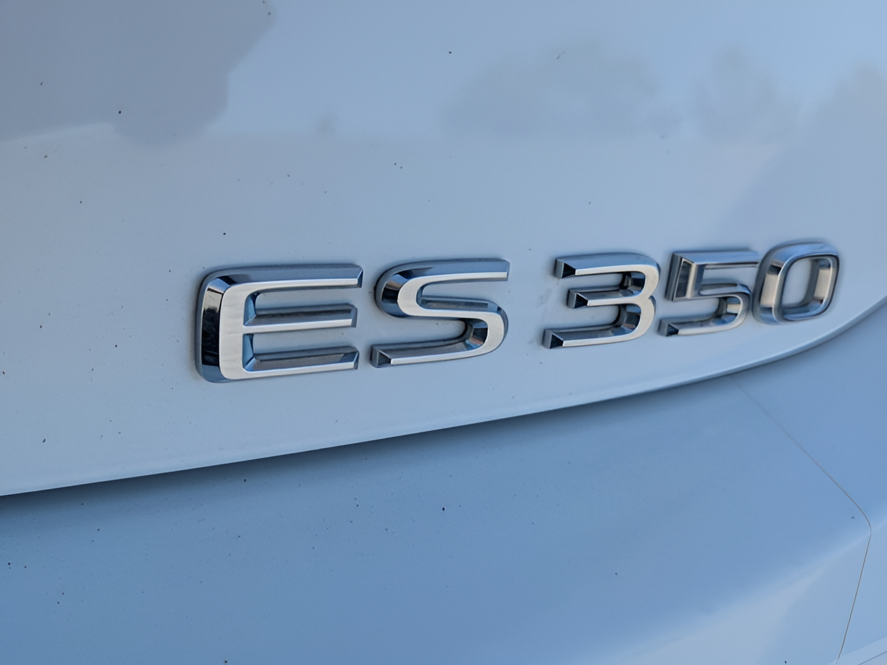 Used 2024 Lexus ES 350 F Sport w/ Accessory Package (Z2) FWD image 35