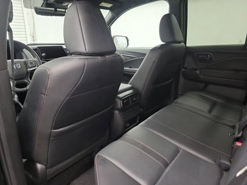 Used 2025 Honda Ridgeline TrailSport image 13