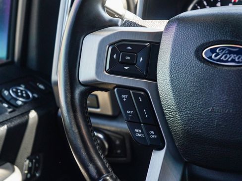 Certified 2017 Ford F250 Platinum w/ Platinum Ultimate Package image 16