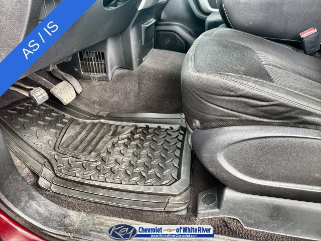 Used 2017 Nissan Titan SV AWD/4WD image 36