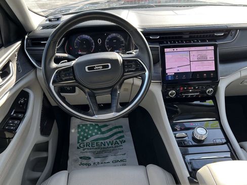 Used 2021 Jeep Grand Cherokee L Overland w/ Luxury Tech Group IV image 23