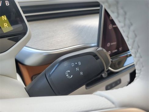 New 2025 Volkswagen ID. Buzz Pro S Plus image 27