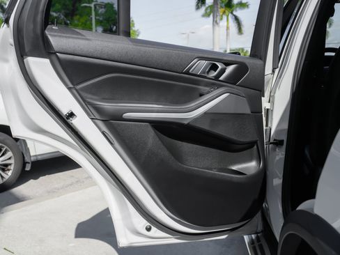 Used 2023 BMW X5 sDrive40i w/ Premium Package image 31