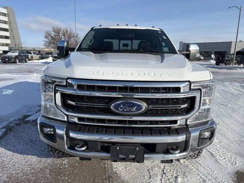 Used 2021 Ford F250 Lariat w/ Chrome Package image 6