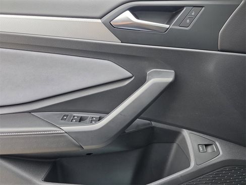 New 2026 Volkswagen Jetta SE image 16