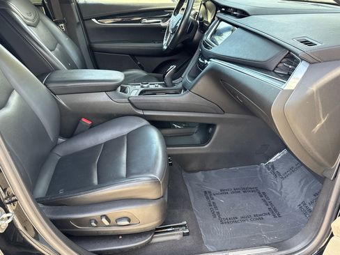 Used 2023 Cadillac XT5 Premium Luxury image 13