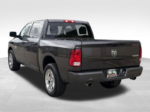Used 2018 RAM 1500 Express w/ Express Value Package AWD/4WD image 9
