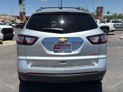 Used 2017 Chevrolet Traverse LT AWD/4WD image 6