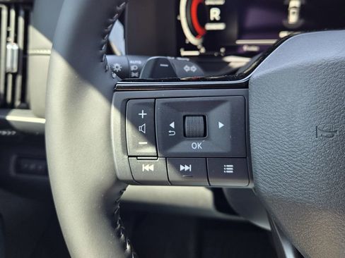 New 2026 Nissan Pathfinder SL w/ SL Premium Package FWD image 22
