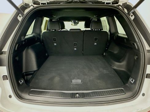 Used 2023 Jeep Grand Cherokee Altitude image 29