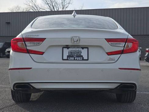 Used 2019 Honda Accord Touring image 18