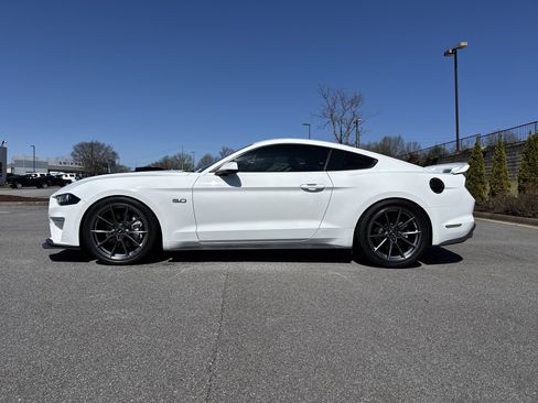 Used 2018 Ford Mustang GT Premium image 7