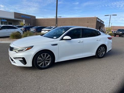Used 2020 Kia Optima Premium image 1