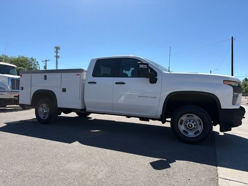 Used 2020 Chevrolet Silverado 2500 W/T w/ WT Convenience Package AWD/4WD image 3