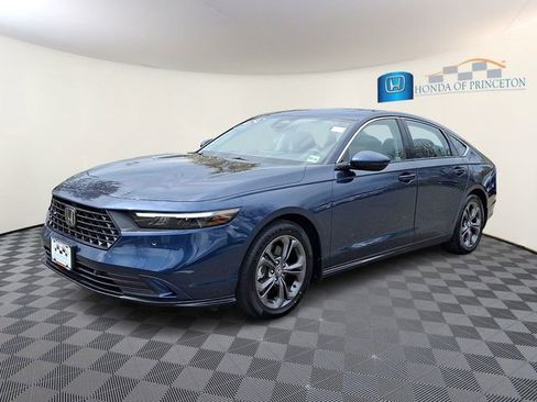 Used 2024 Honda Accord EX-L image 3