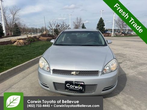 Used 2014 Chevrolet Impala LT w/ LT Sunroof Package image 3
