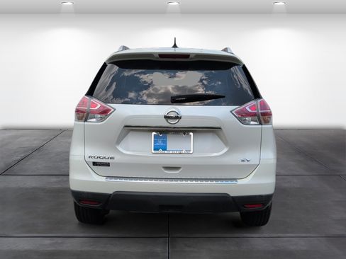 Used 2016 Nissan Rogue SV FWD image 5