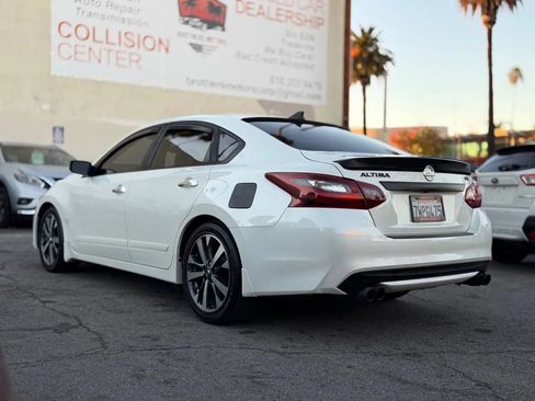 Used 2017 Nissan Altima 2.5 SR image 9